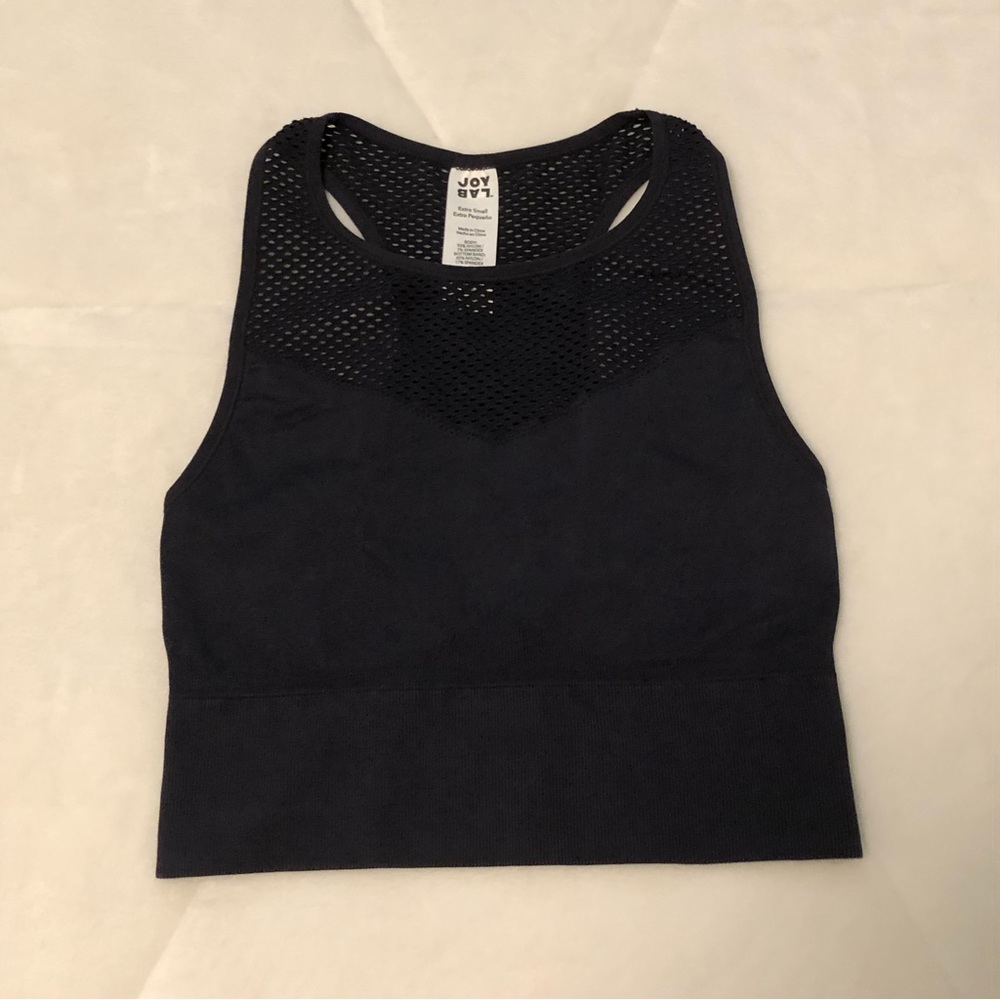 2 Cropped Workout Tanks - Picture 3 of 4